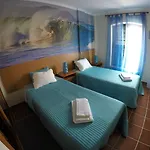 Hostel Supertubos *