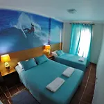 Hostel Supertubos Atouguia Da Baleia