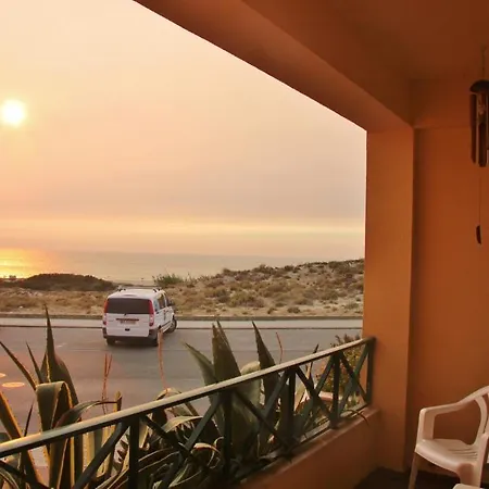 Supertubos Ostello Atouguia Da Baleia