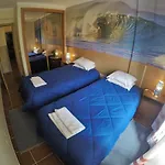 Hostal Supertubos *