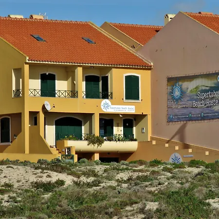 Hostal Supertubos Atouguia Da Baleia