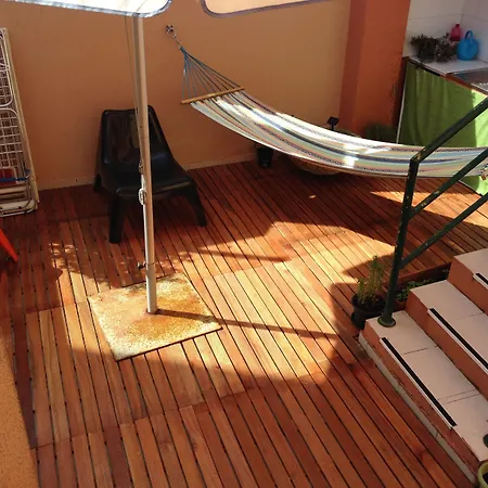 ホステル Supertubos