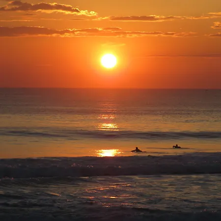 ホステル Supertubos *