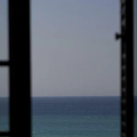 Supertubos ホステル