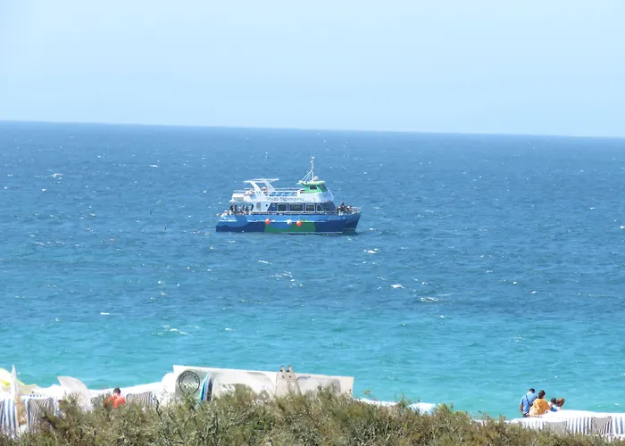 Hostal Supertubos Atouguia Da Baleia