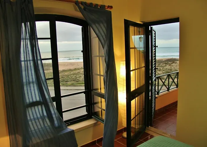 Supertubos Hostal Atouguia Da Baleia