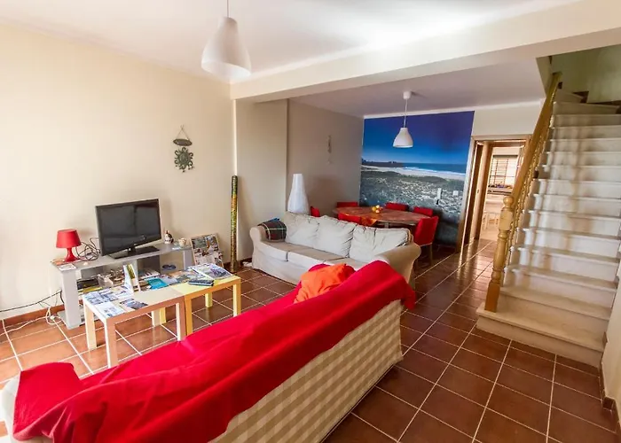 Hostal Supertubos Atouguia Da Baleia